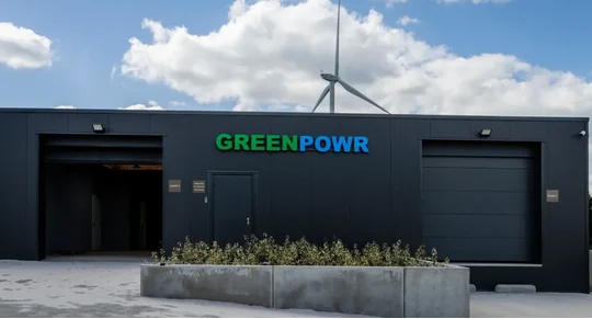 BEDRIJFSINSTALLATIE ZONNEPANELEN